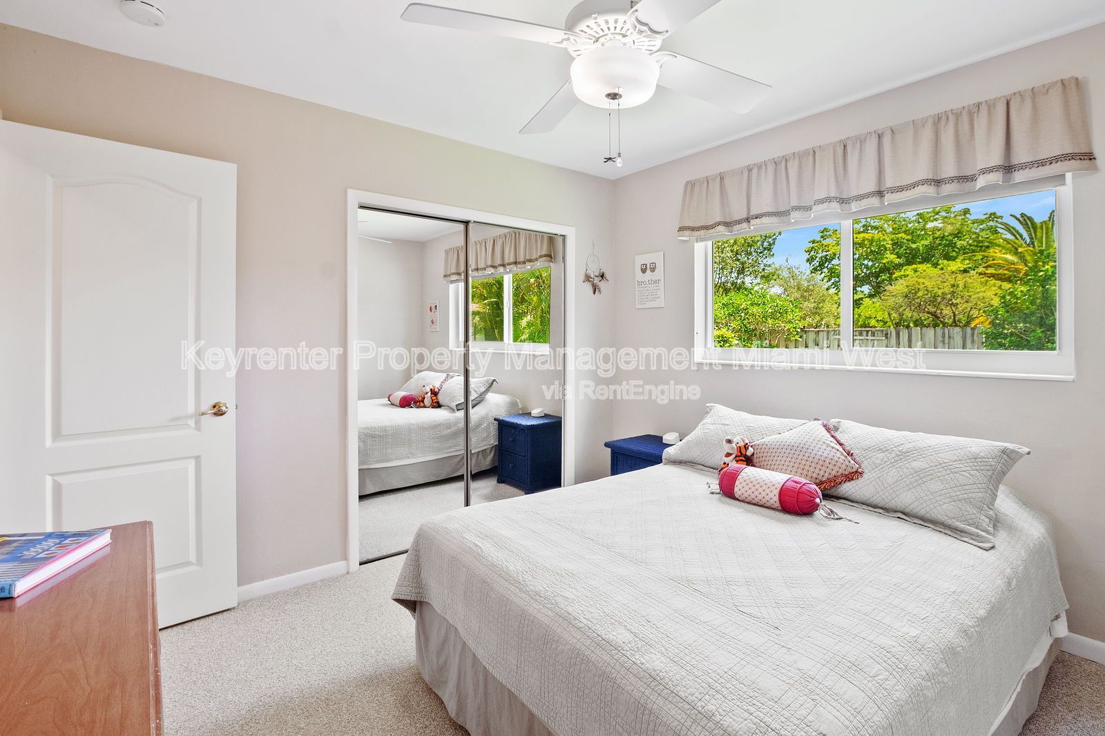 Gallery Image 15
