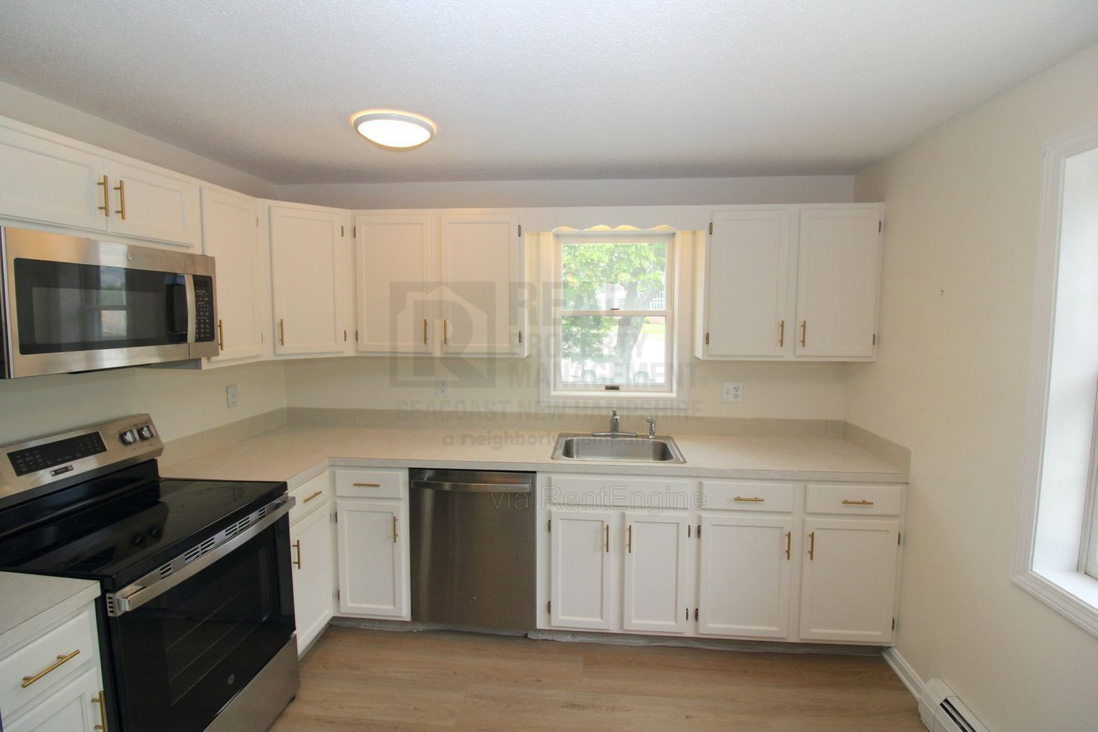 Gallery Image 0