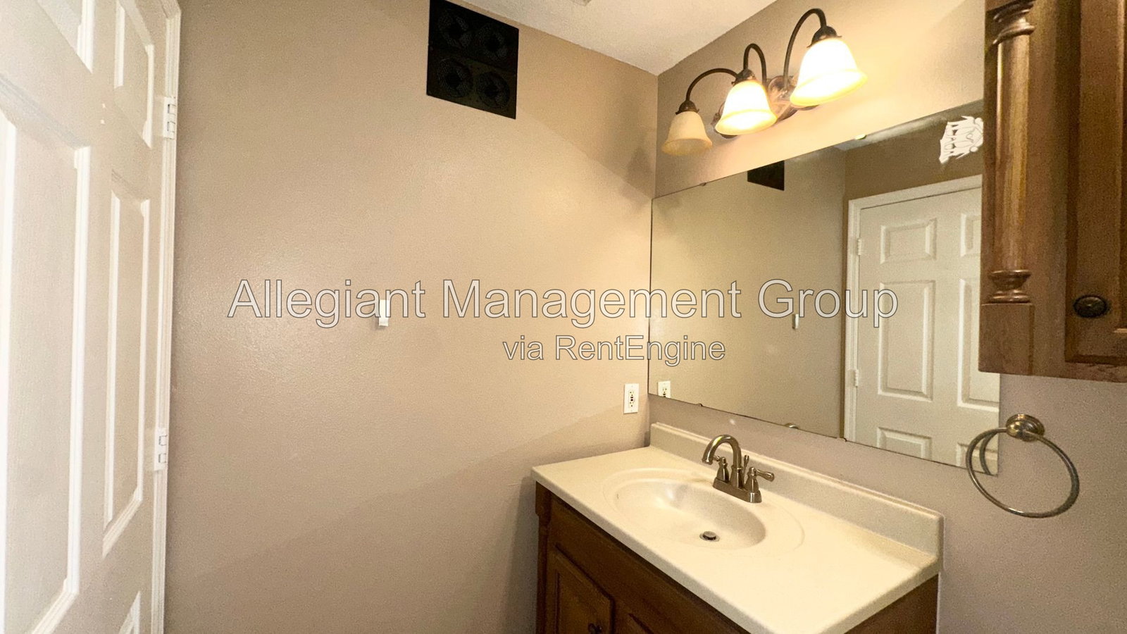 Gallery Image 32