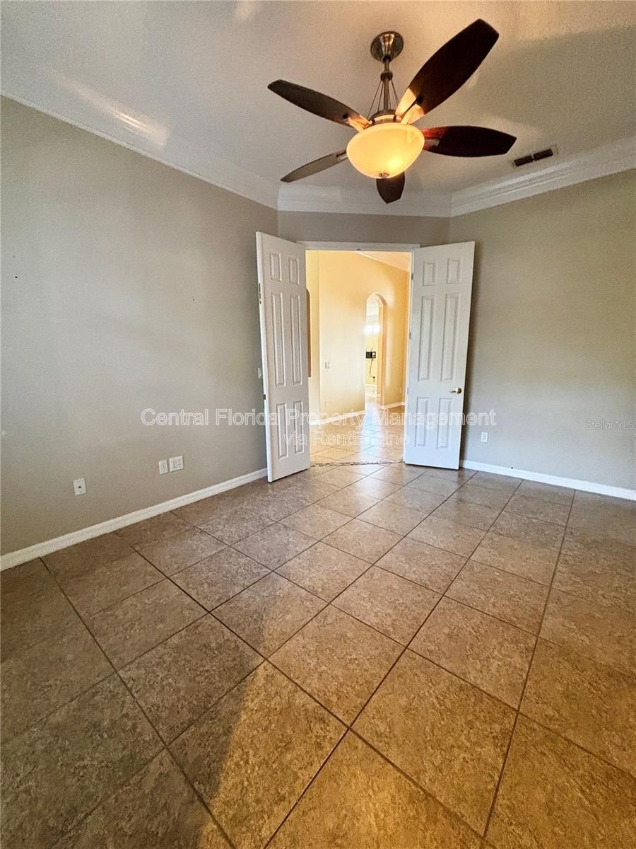 Gallery Image 25