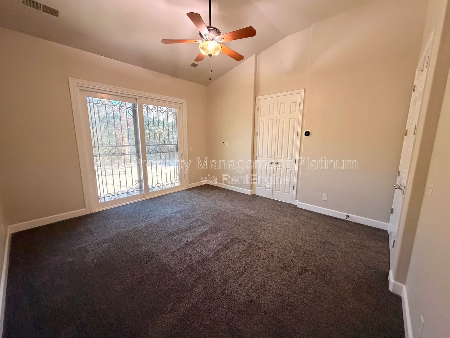 Gallery Image 16