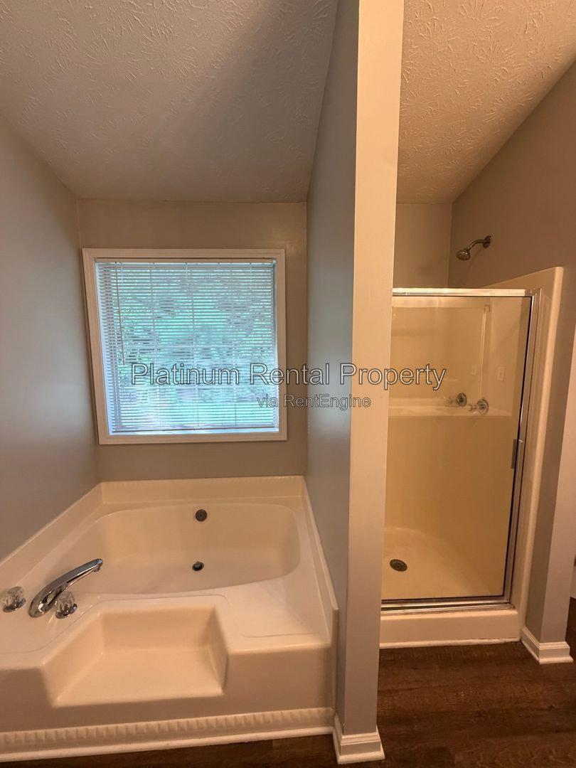Gallery Image 16