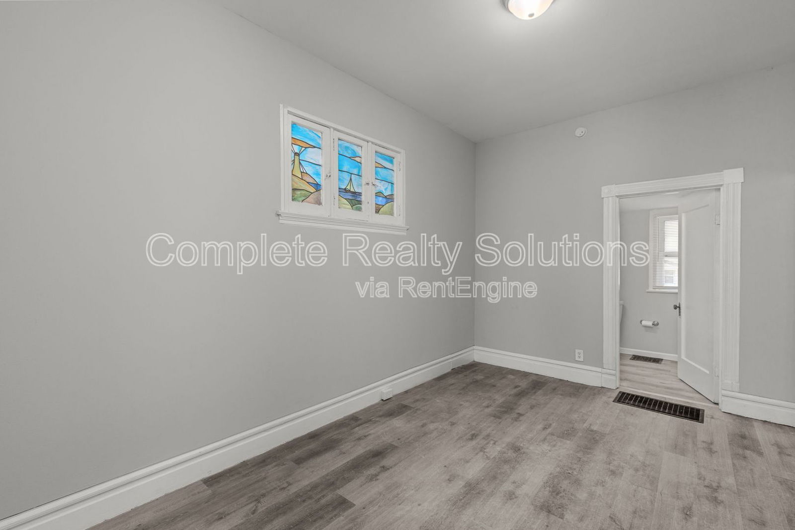 Gallery Image 16