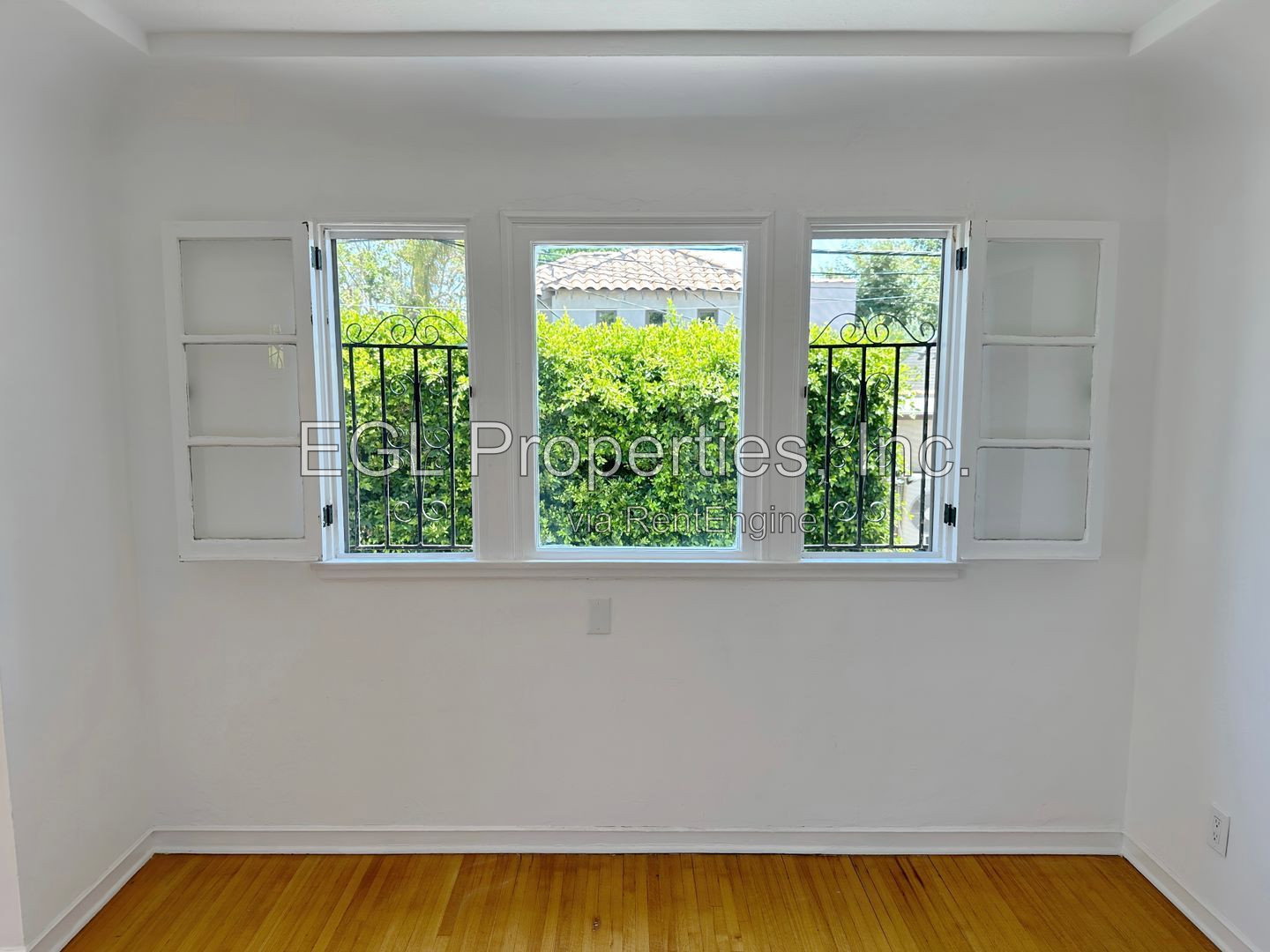 Gallery Image 14