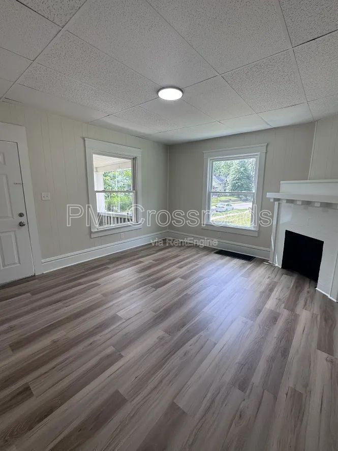 Gallery Image 10