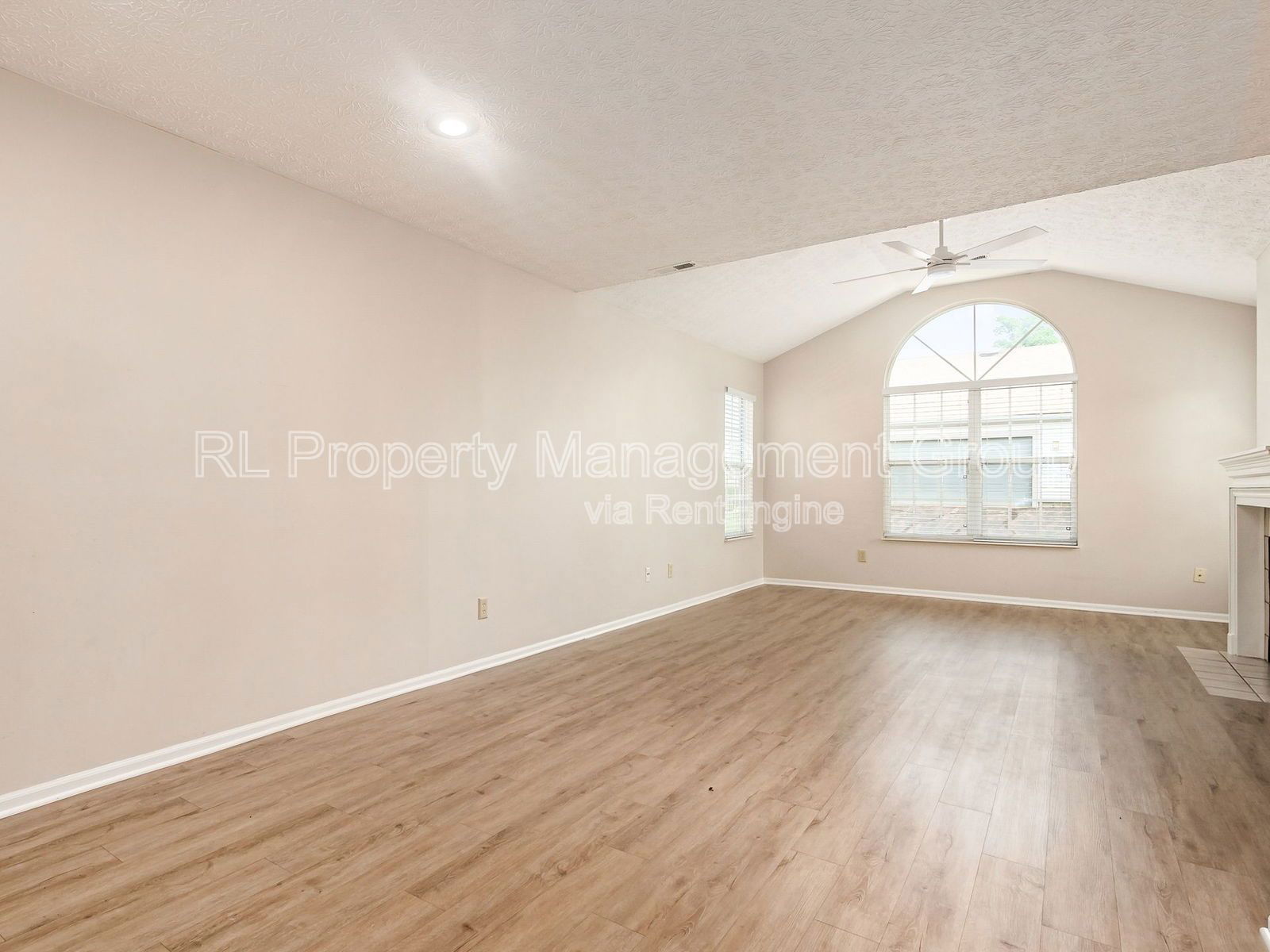 Gallery Image 14