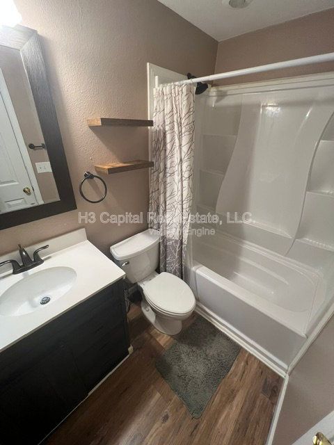 Gallery Image 6
