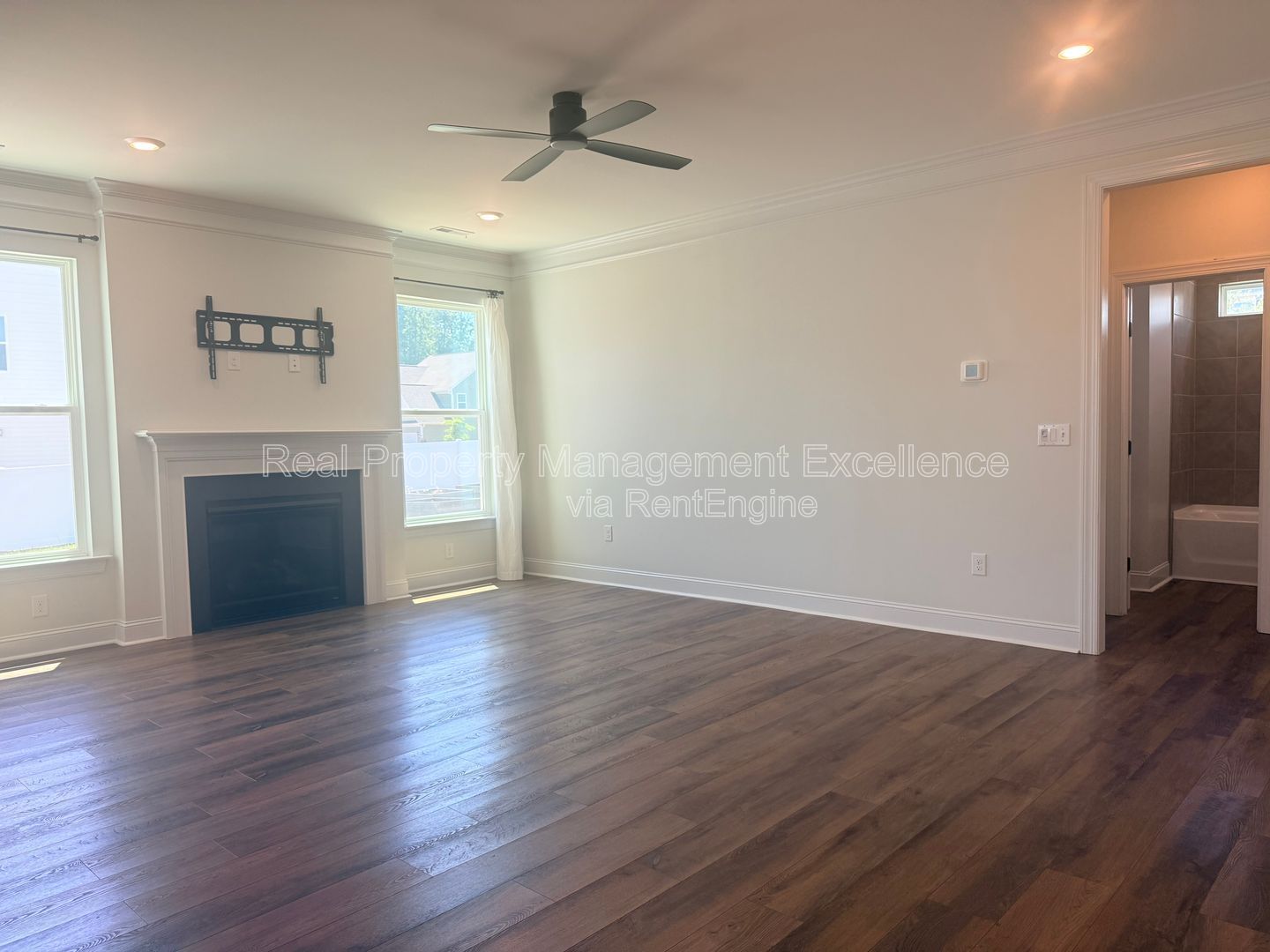 Gallery Image 16
