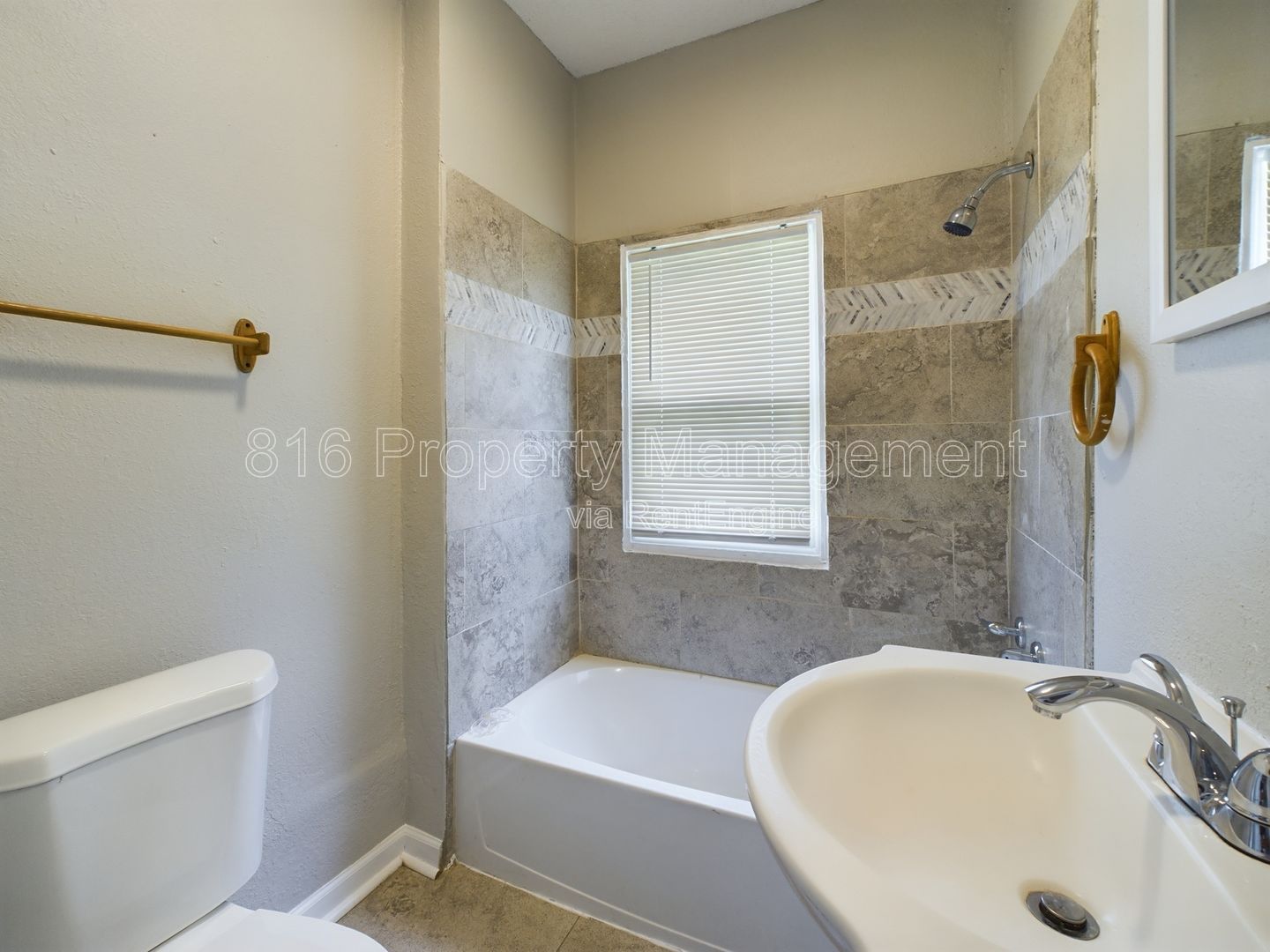 Gallery Image 18