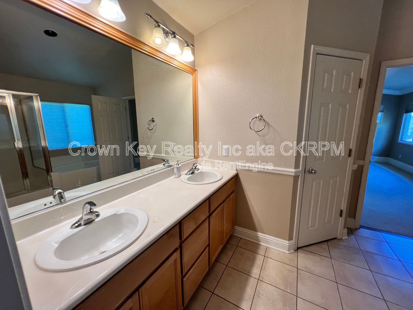 Gallery Image 21
