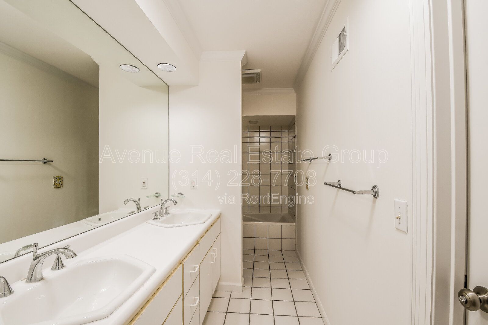 Gallery Image 17