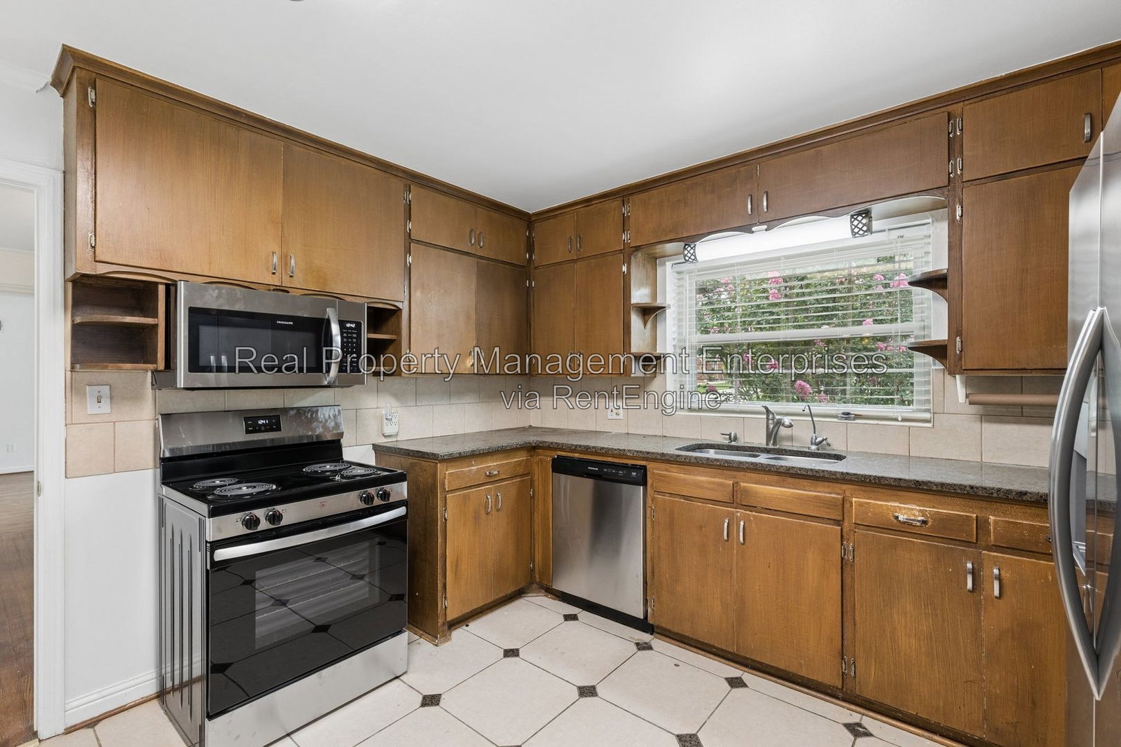 Gallery Image 16