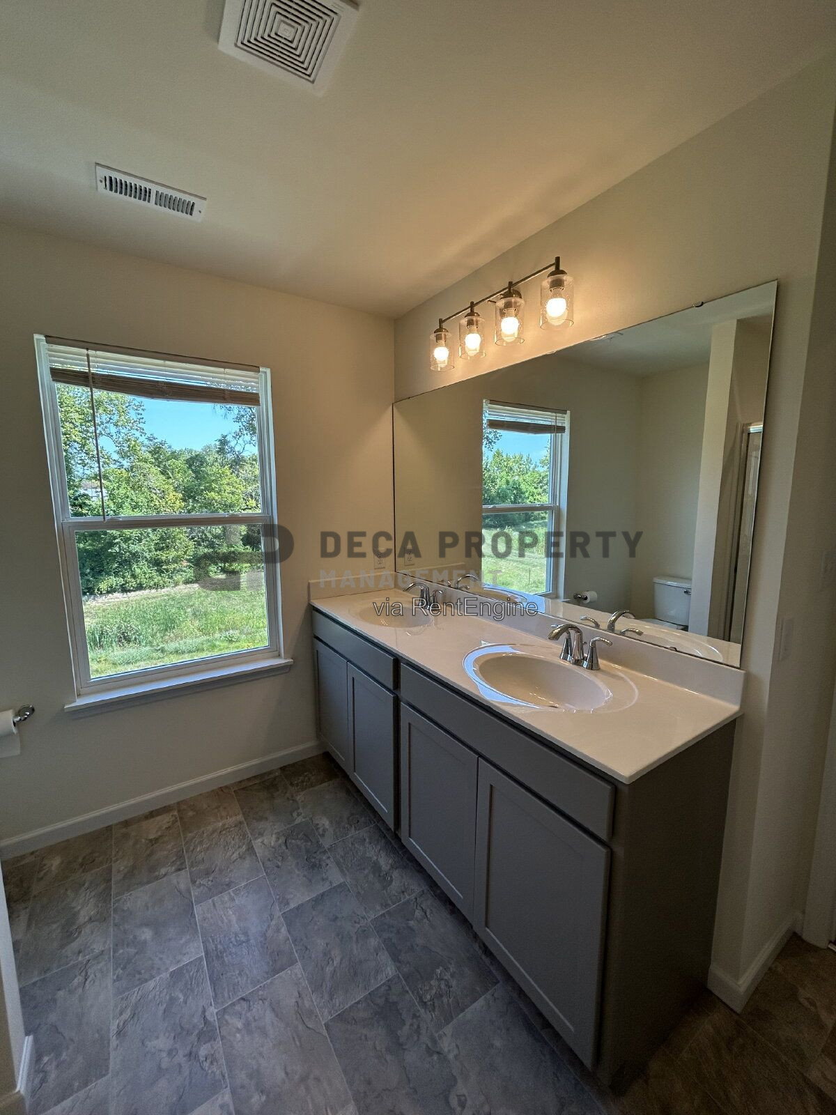Gallery Image 18
