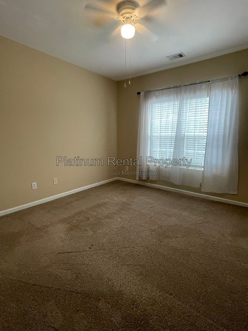 Gallery Image 32