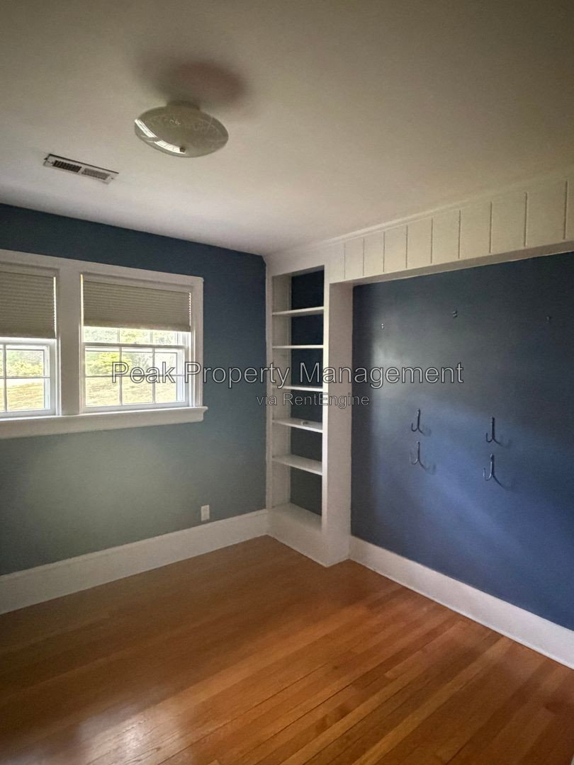 Gallery Image 9