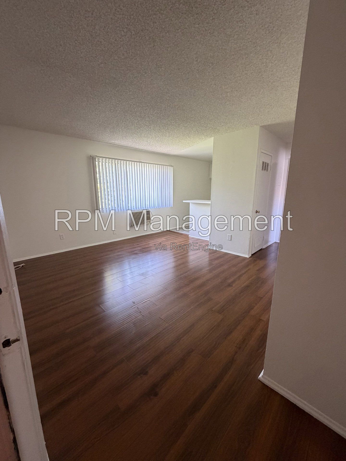 Gallery Image 0