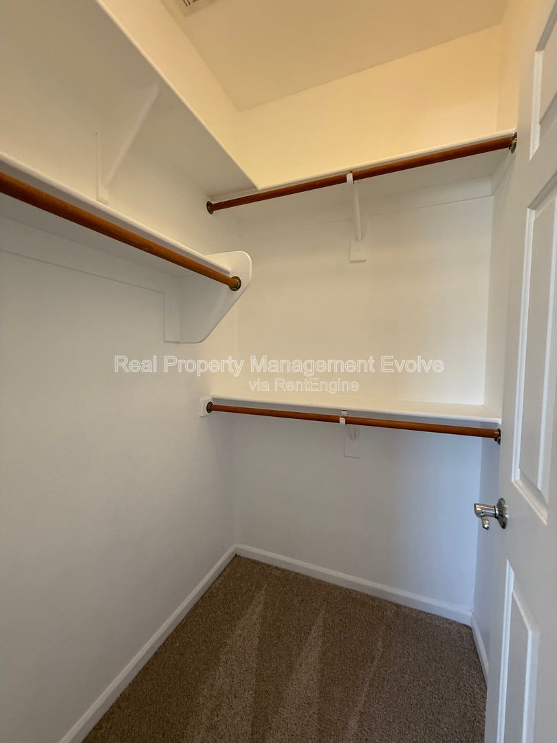 Gallery Image 38