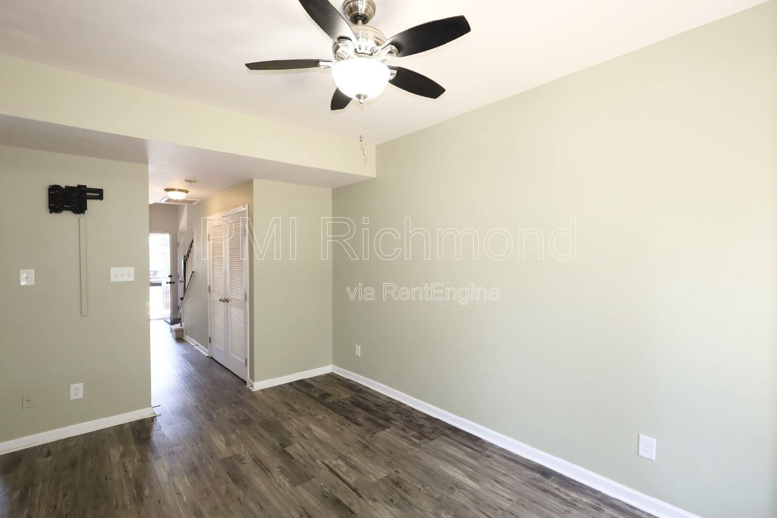 Gallery Image 14