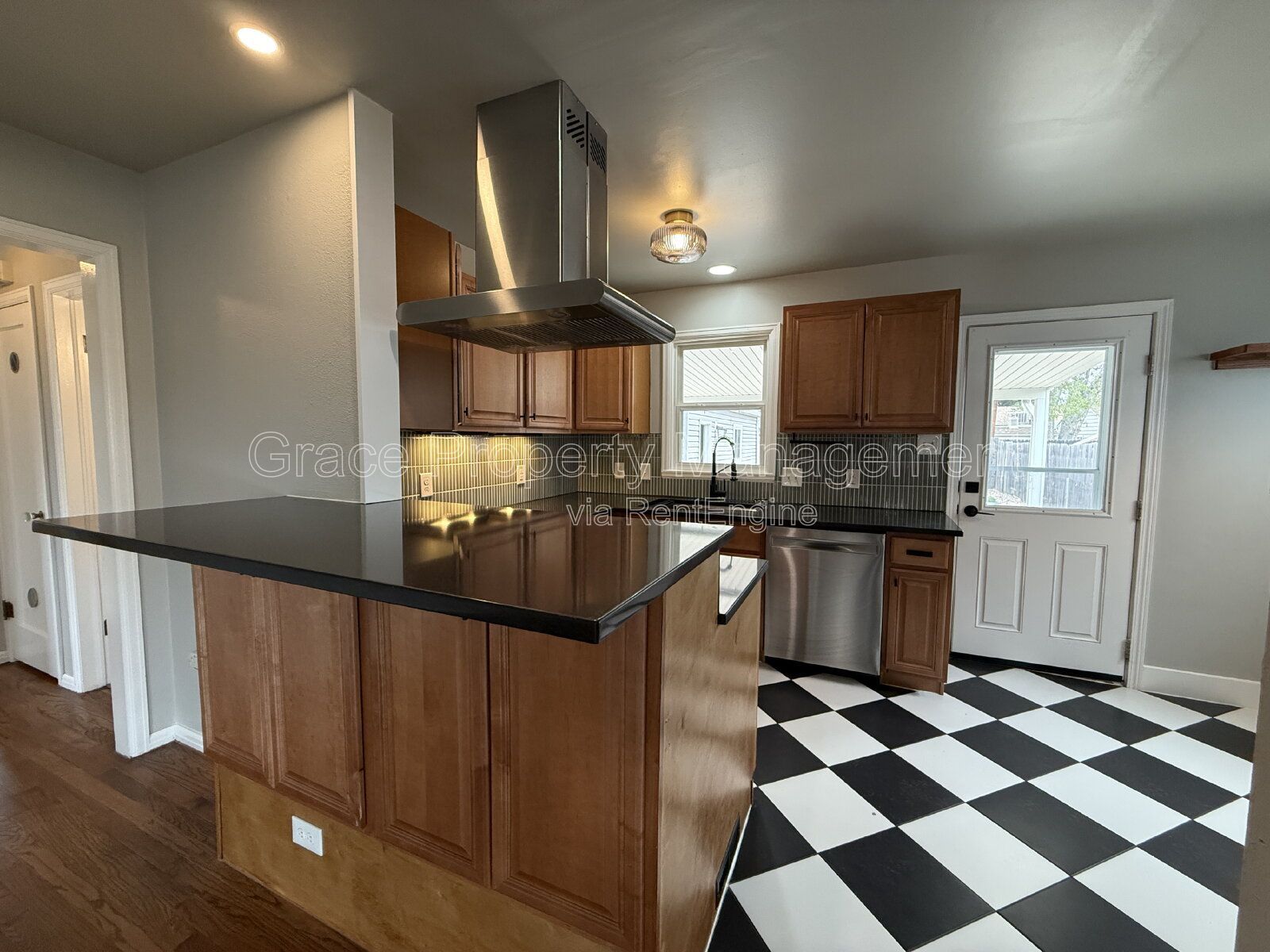 Gallery Image 8