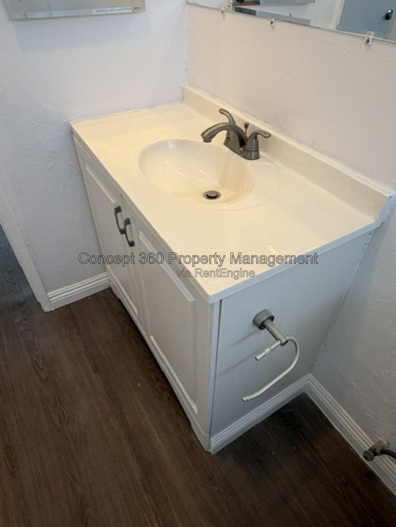 Gallery Image 19