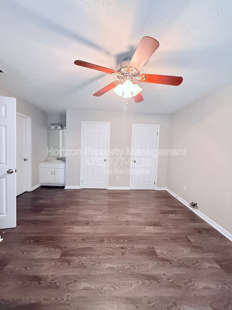 Gallery Image 14