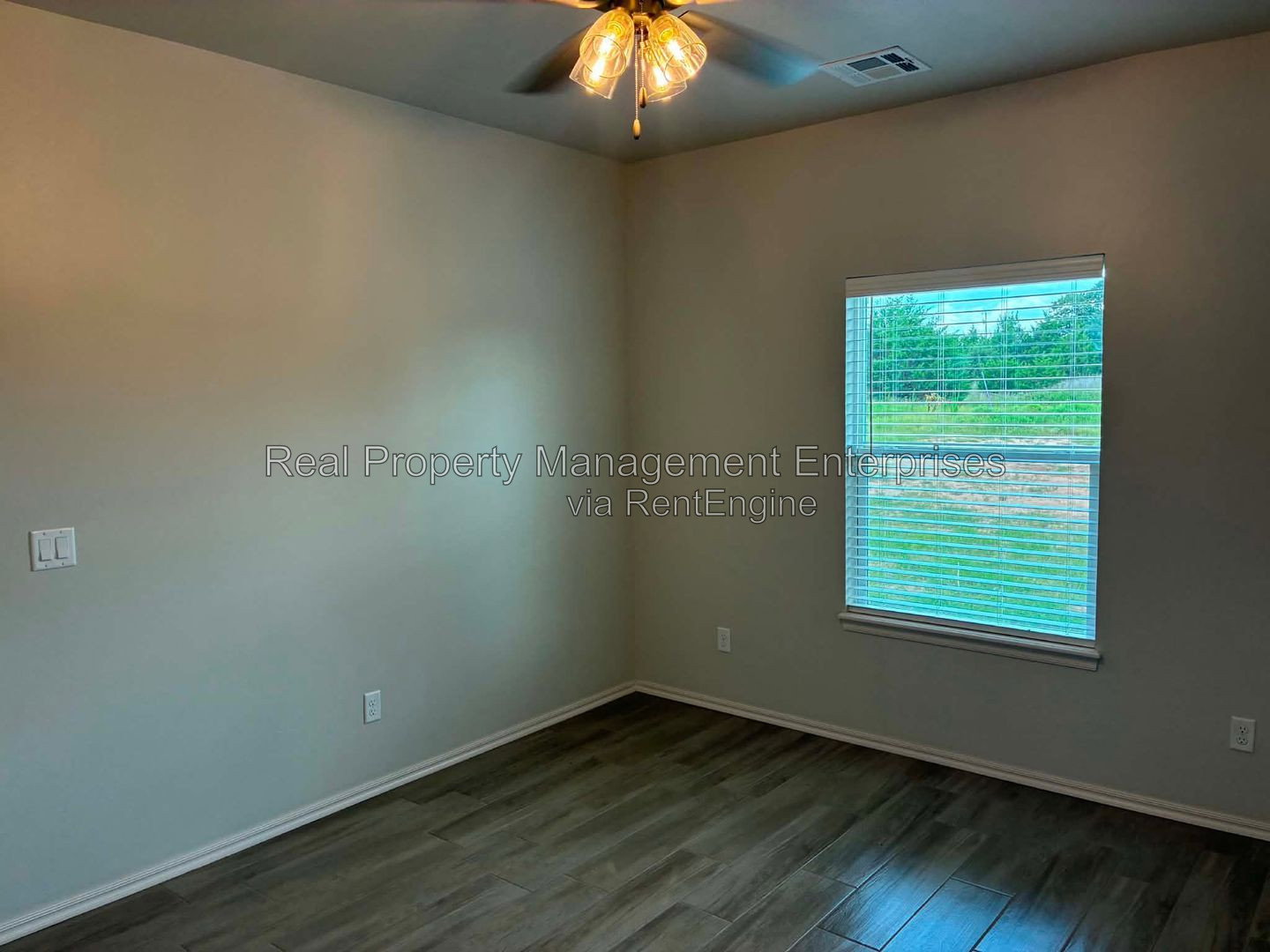 Gallery Image 19