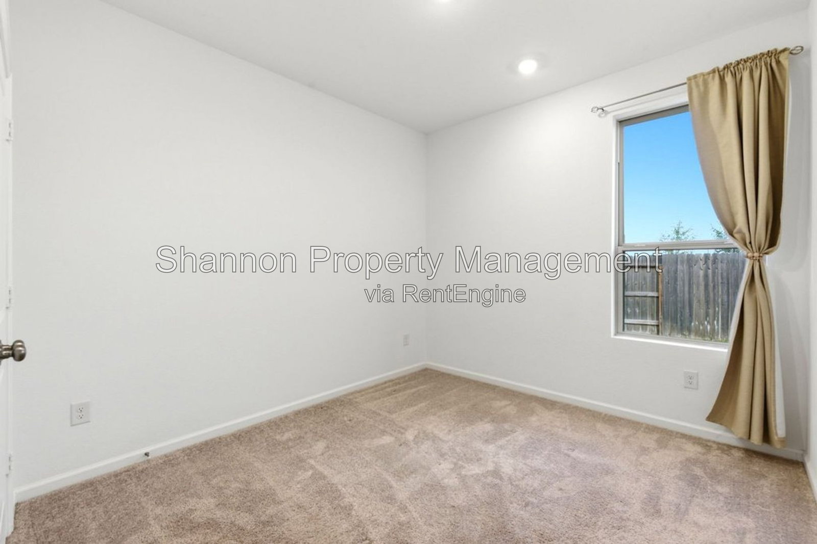 Gallery Image 16