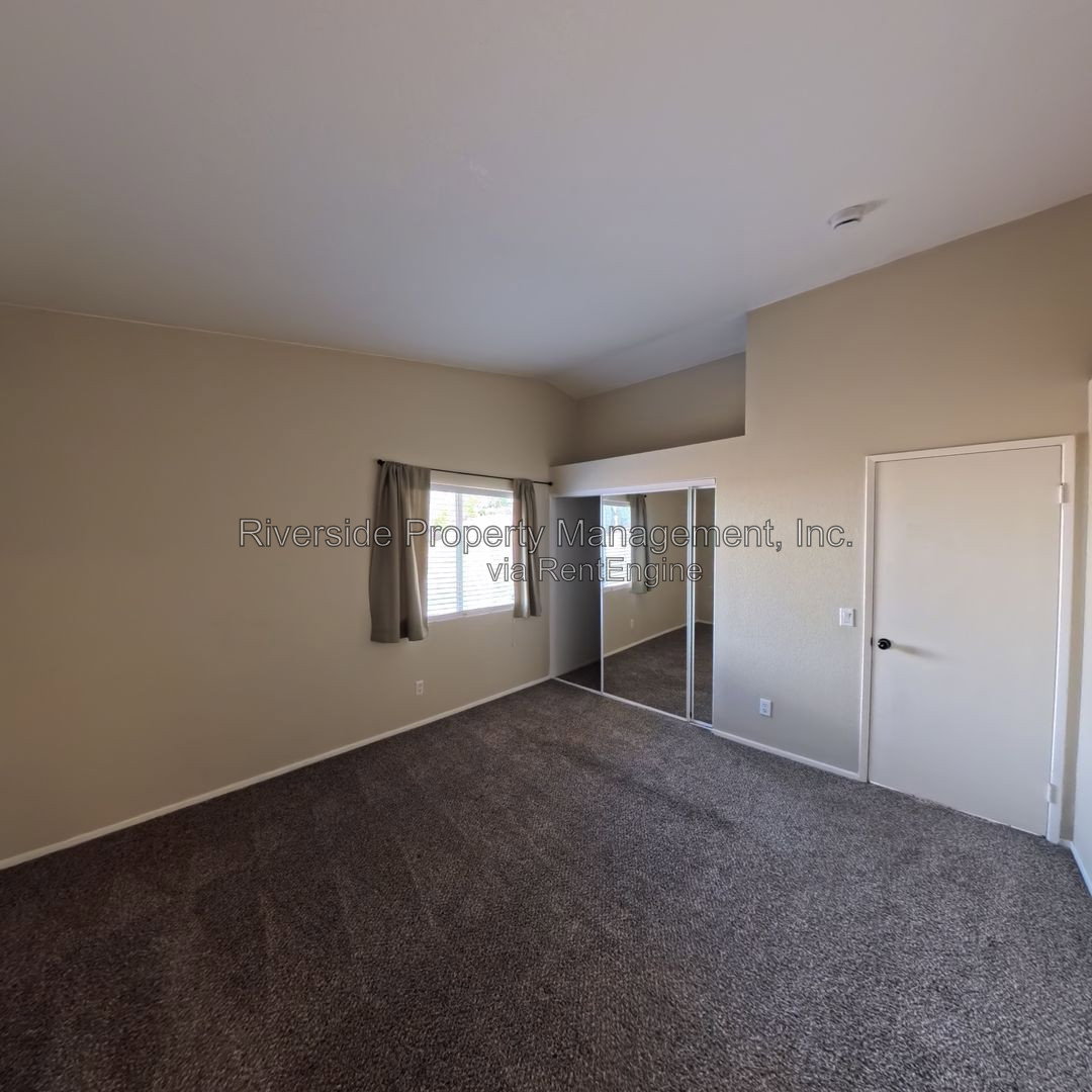 Gallery Image 19