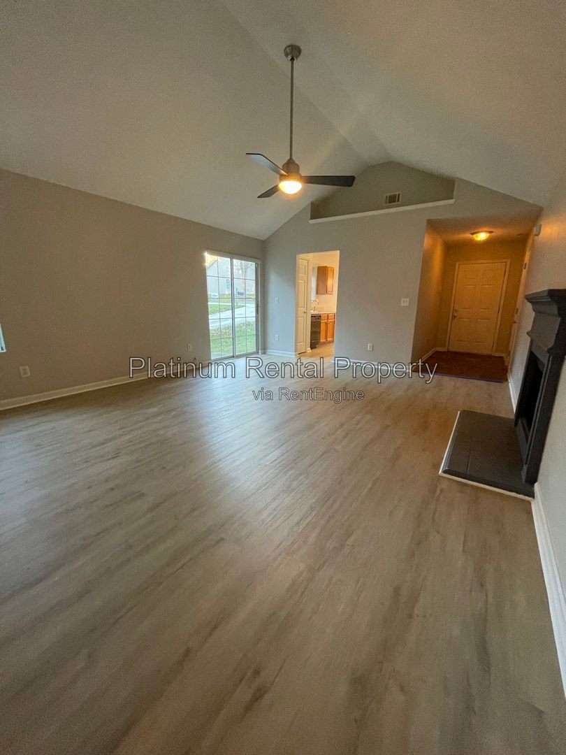 Gallery Image 33