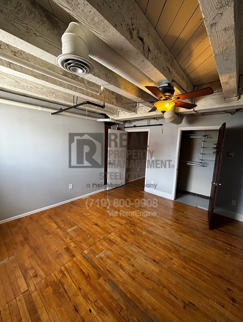 Gallery Image 14