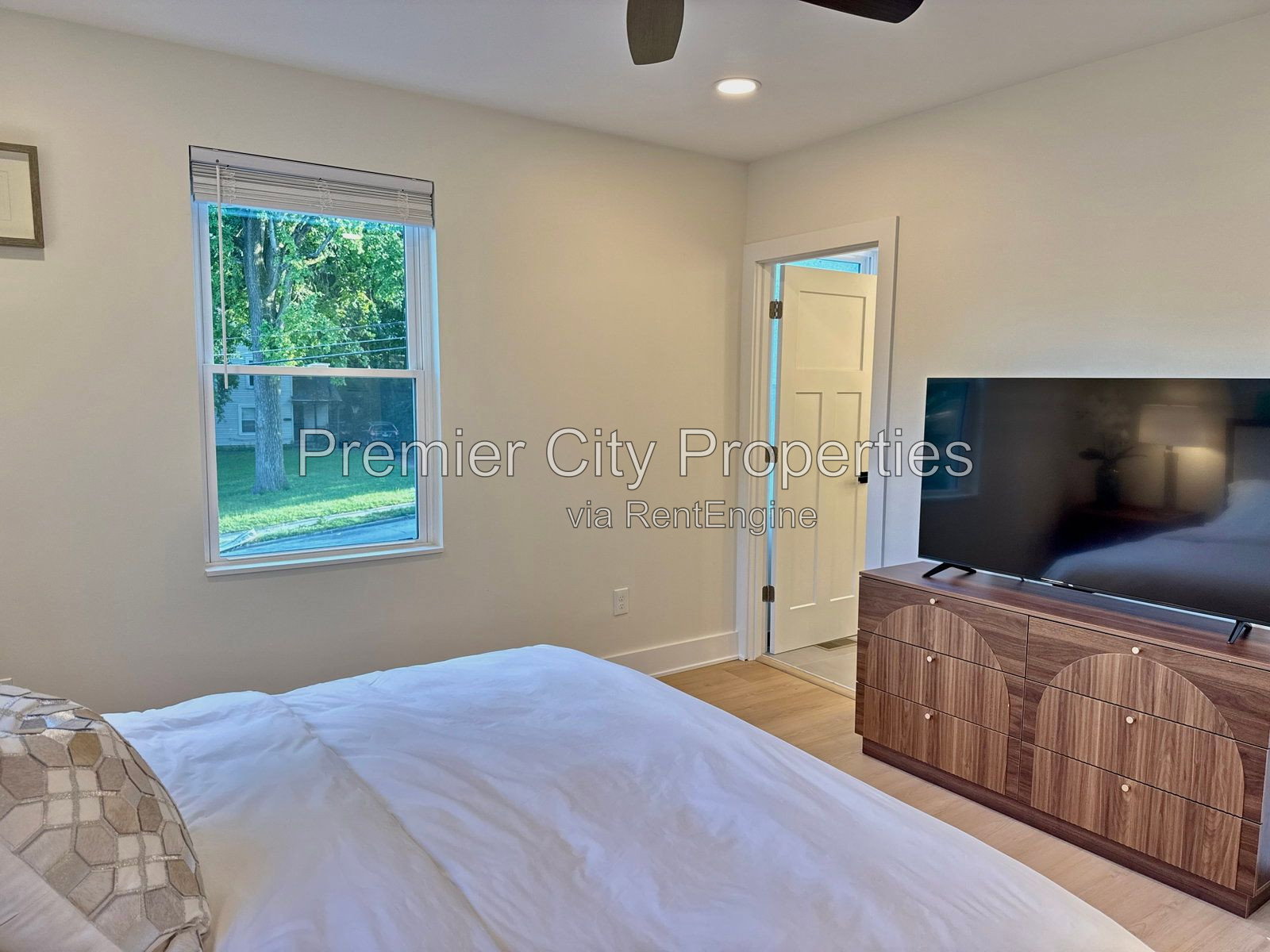 Gallery Image 54