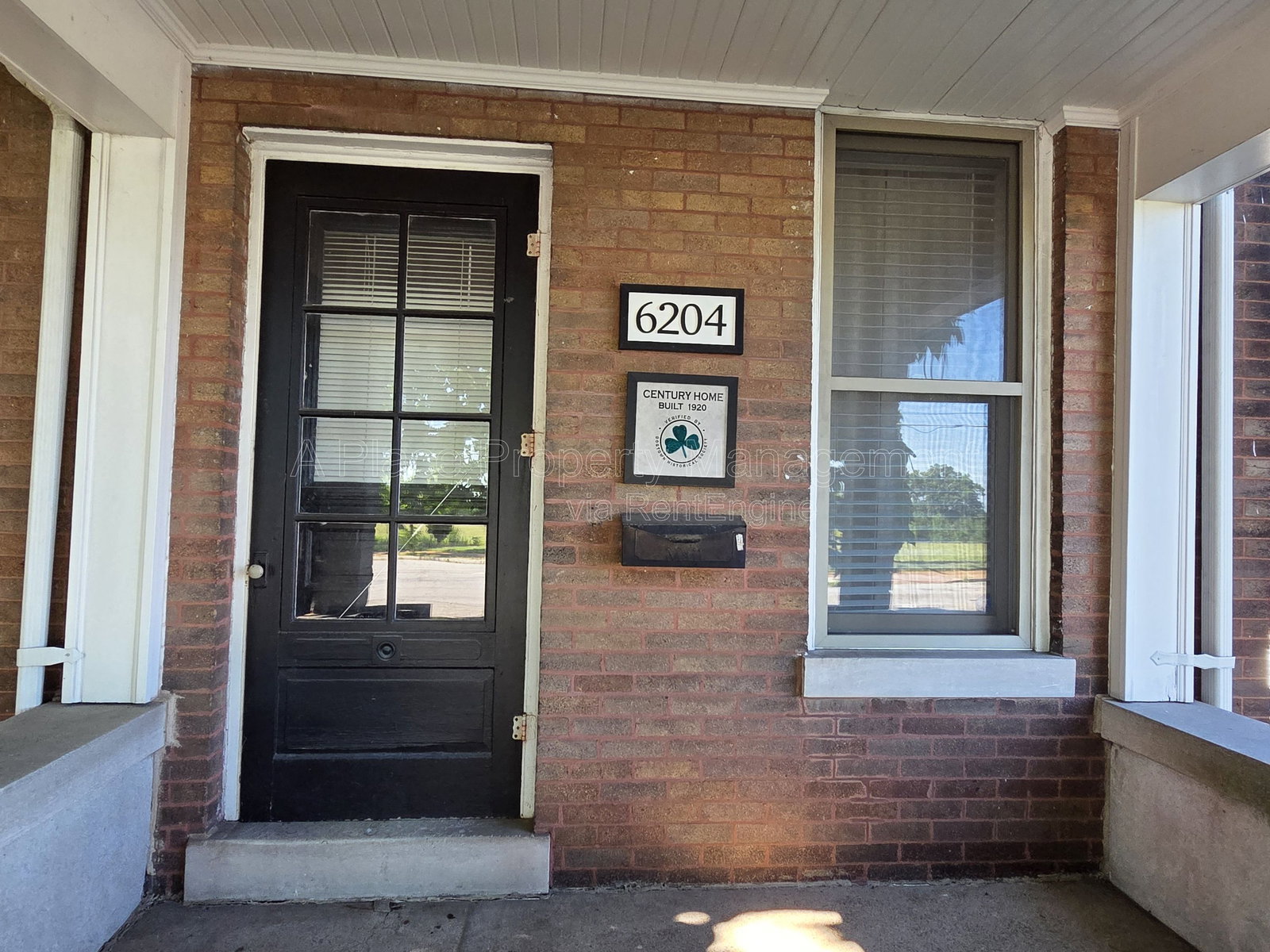 Gallery Image 1