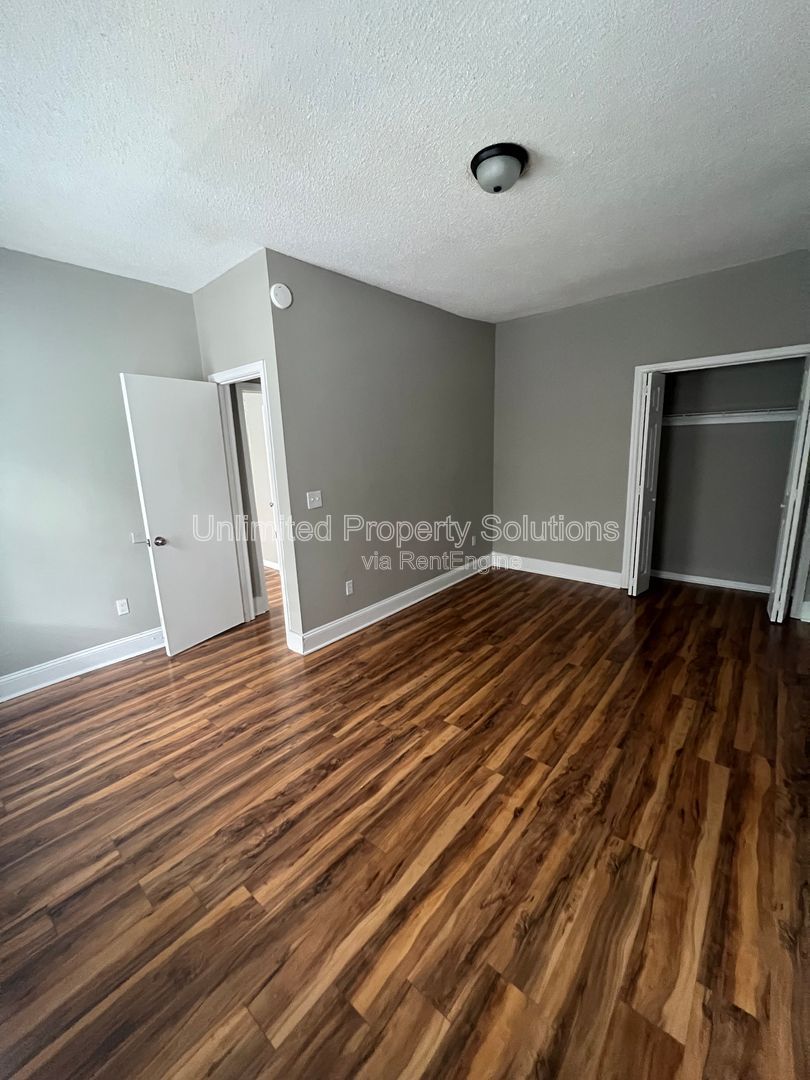 Gallery Image 13