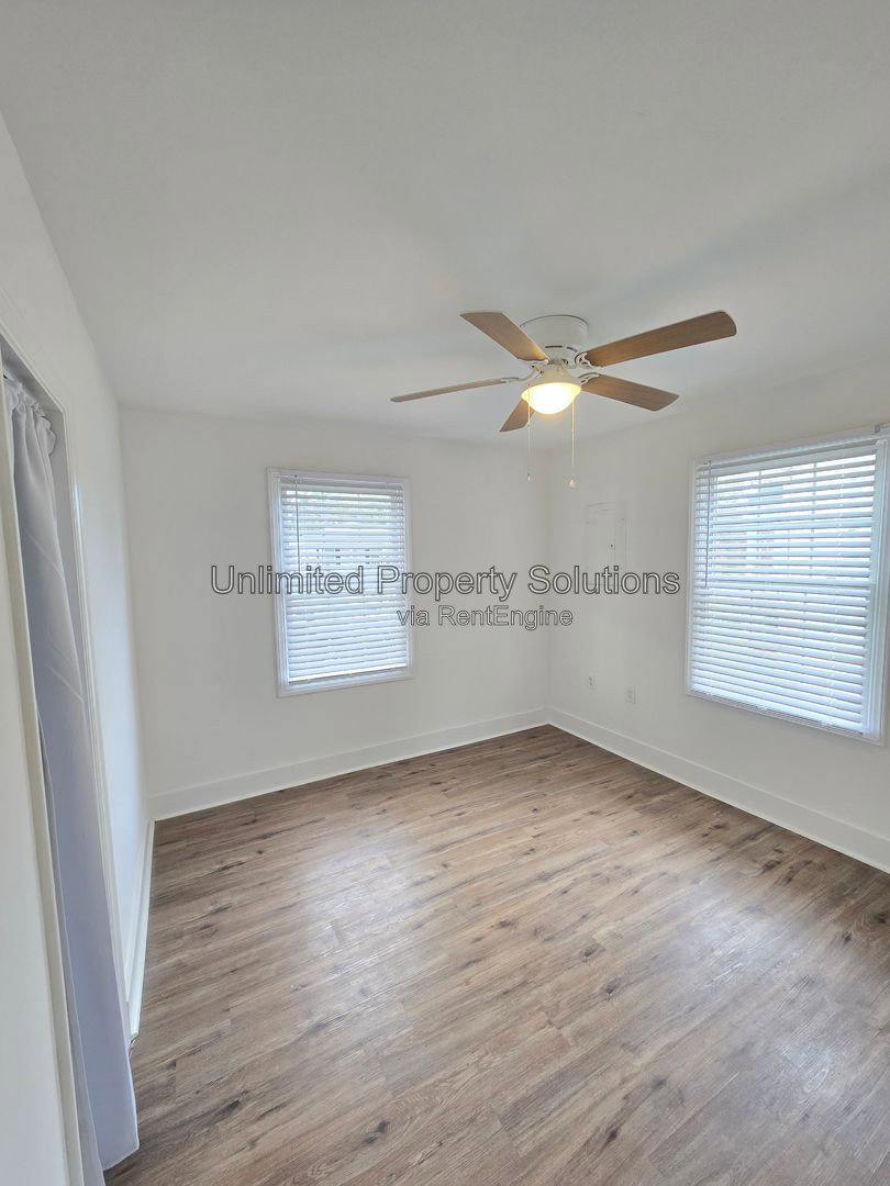 Gallery Image 16