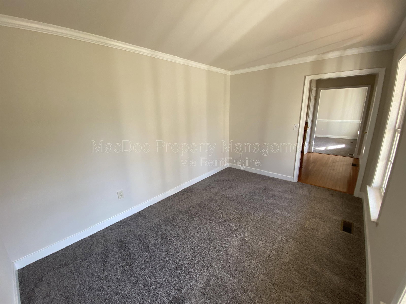 Gallery Image 16