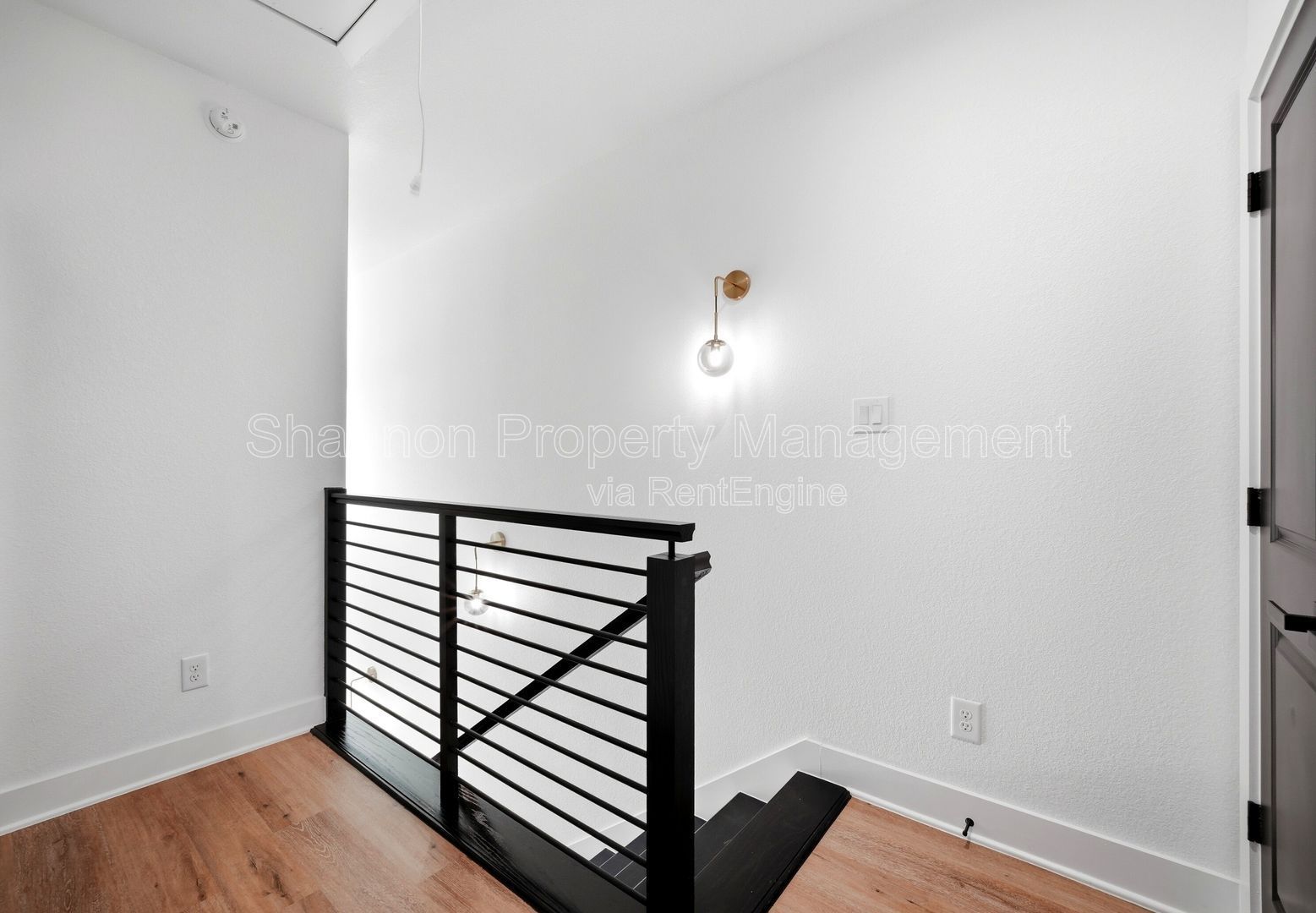 Gallery Image 16