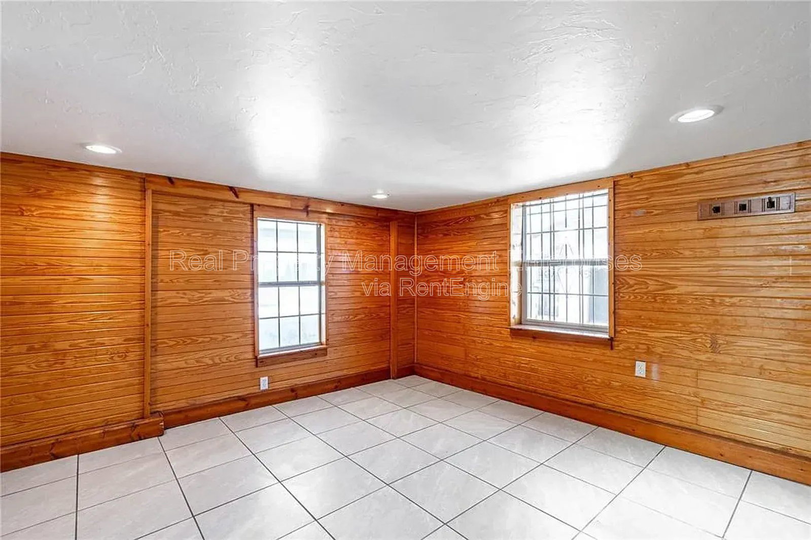 Gallery Image 15