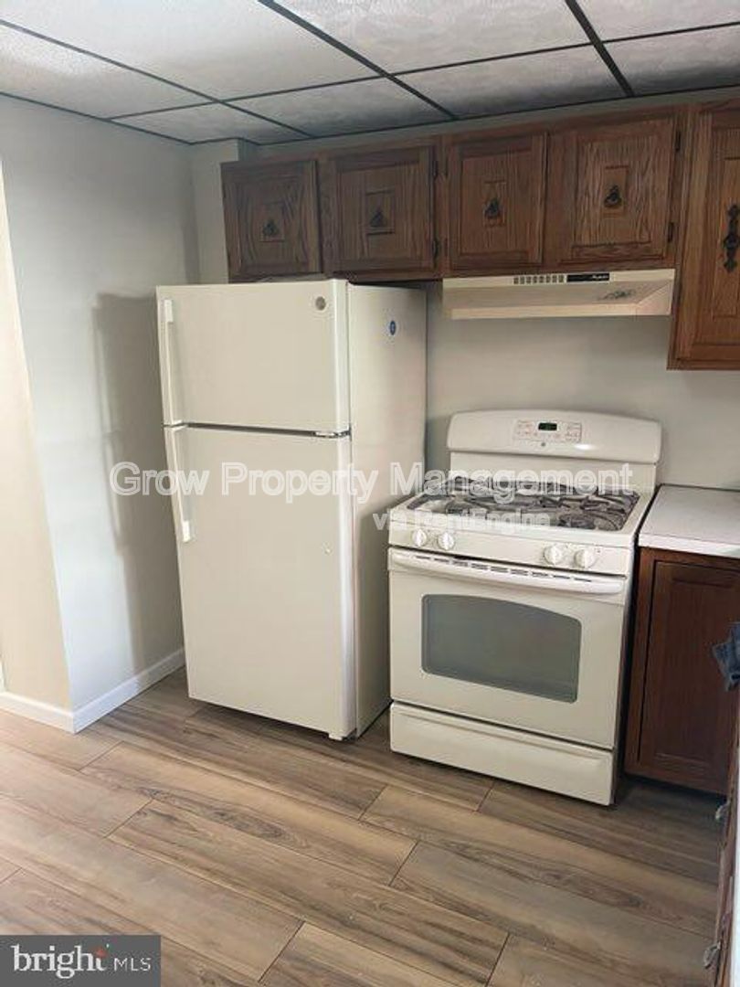 Gallery Image 14