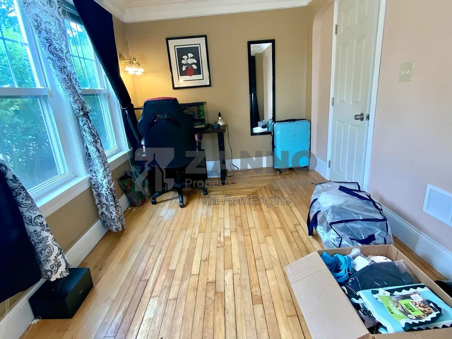 Gallery Image 14