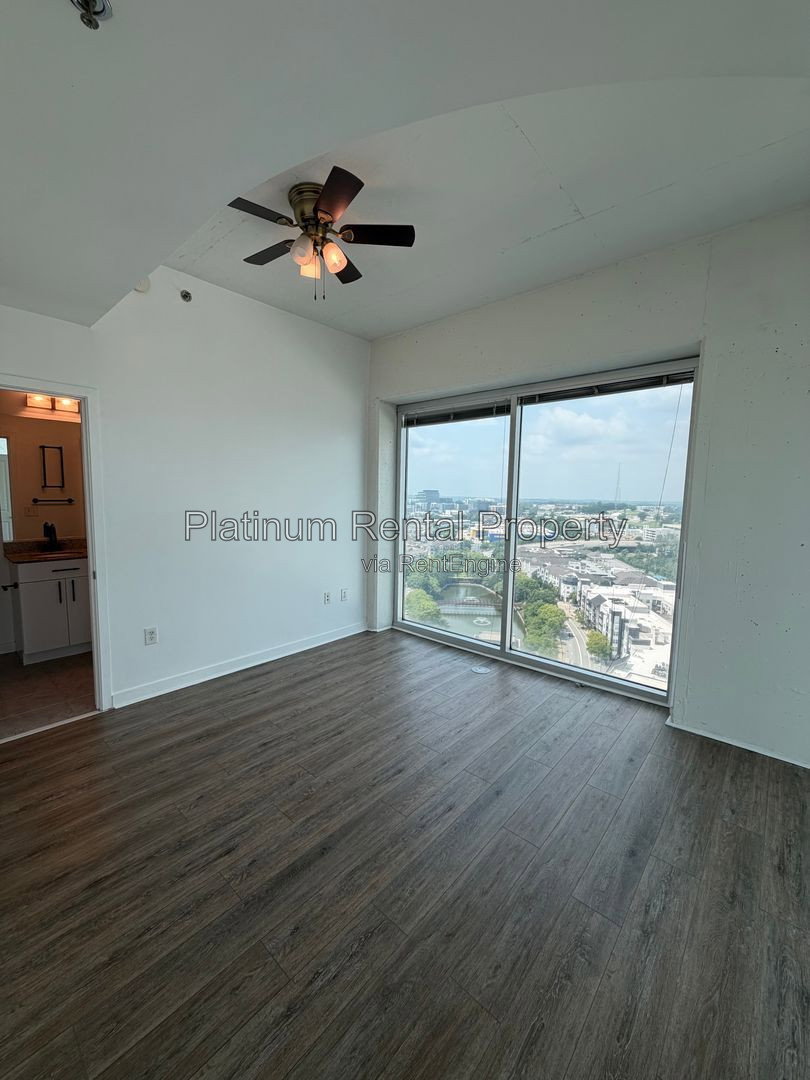 Gallery Image 15
