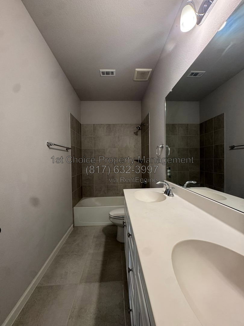 Gallery Image 64