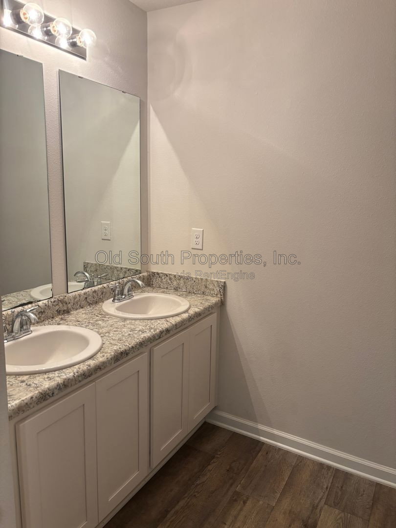 Gallery Image 16