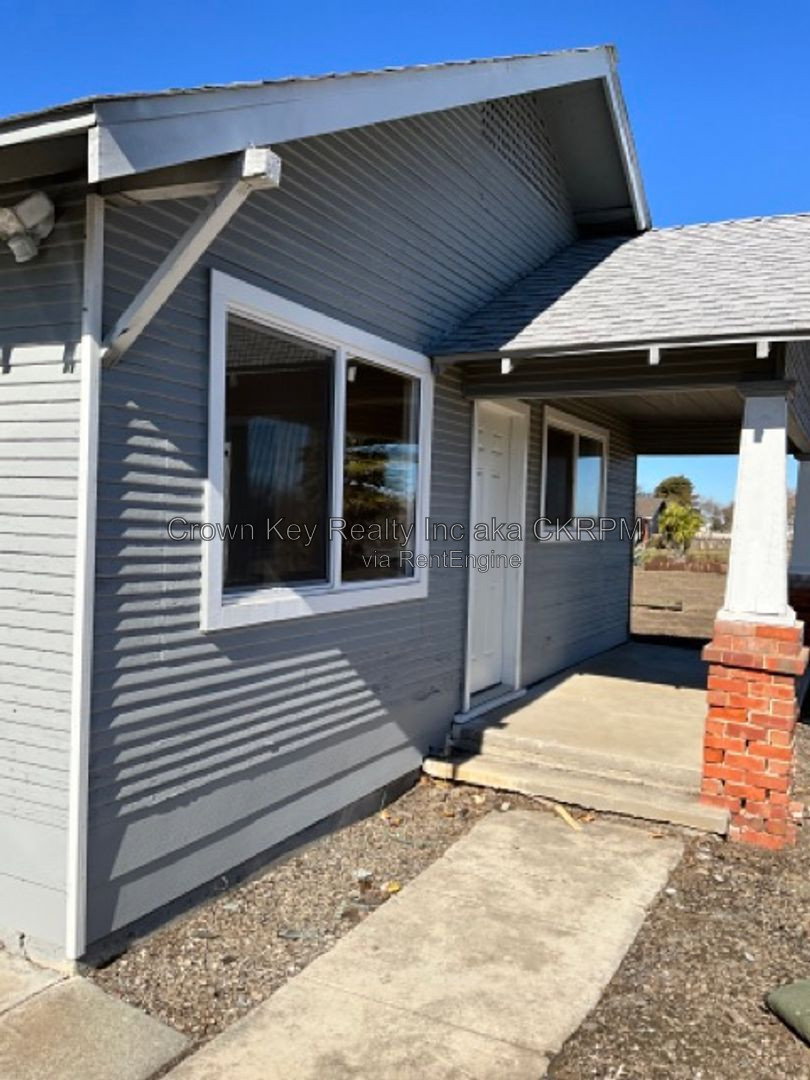 Gallery Image 0