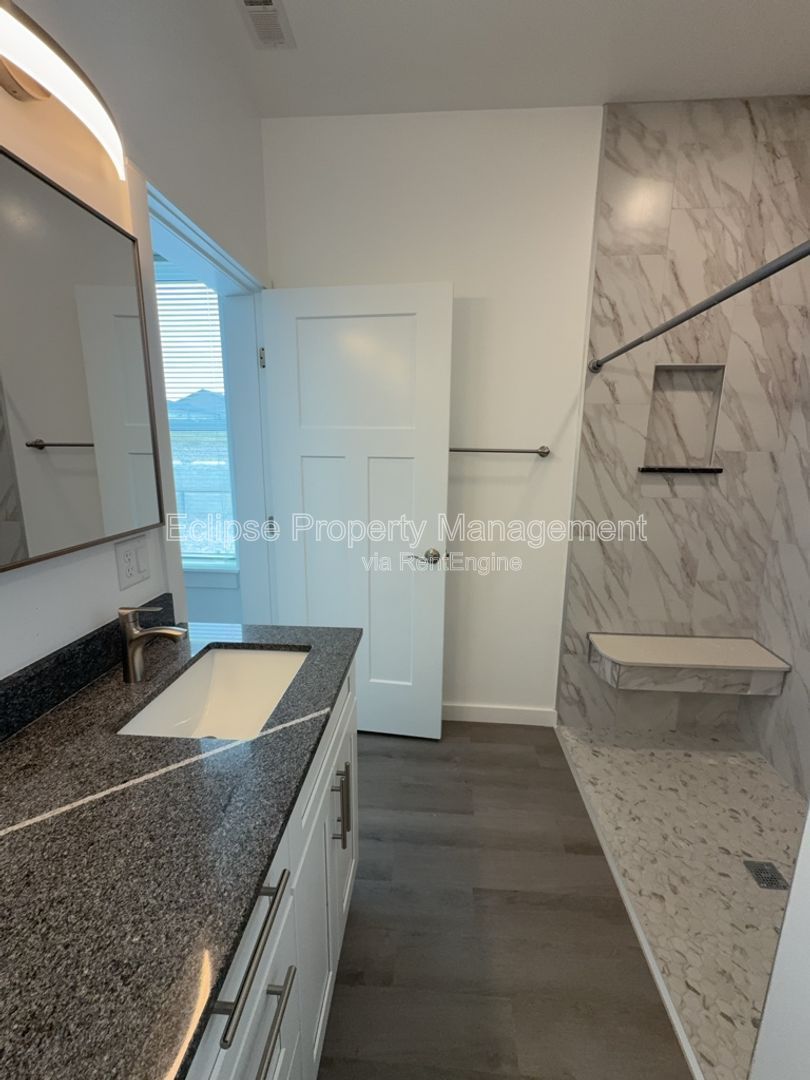 Gallery Image 35