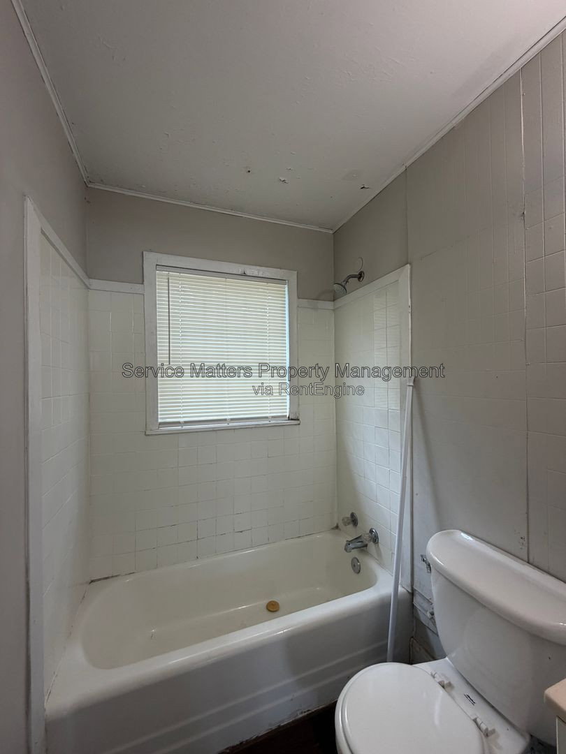 Gallery Image 13