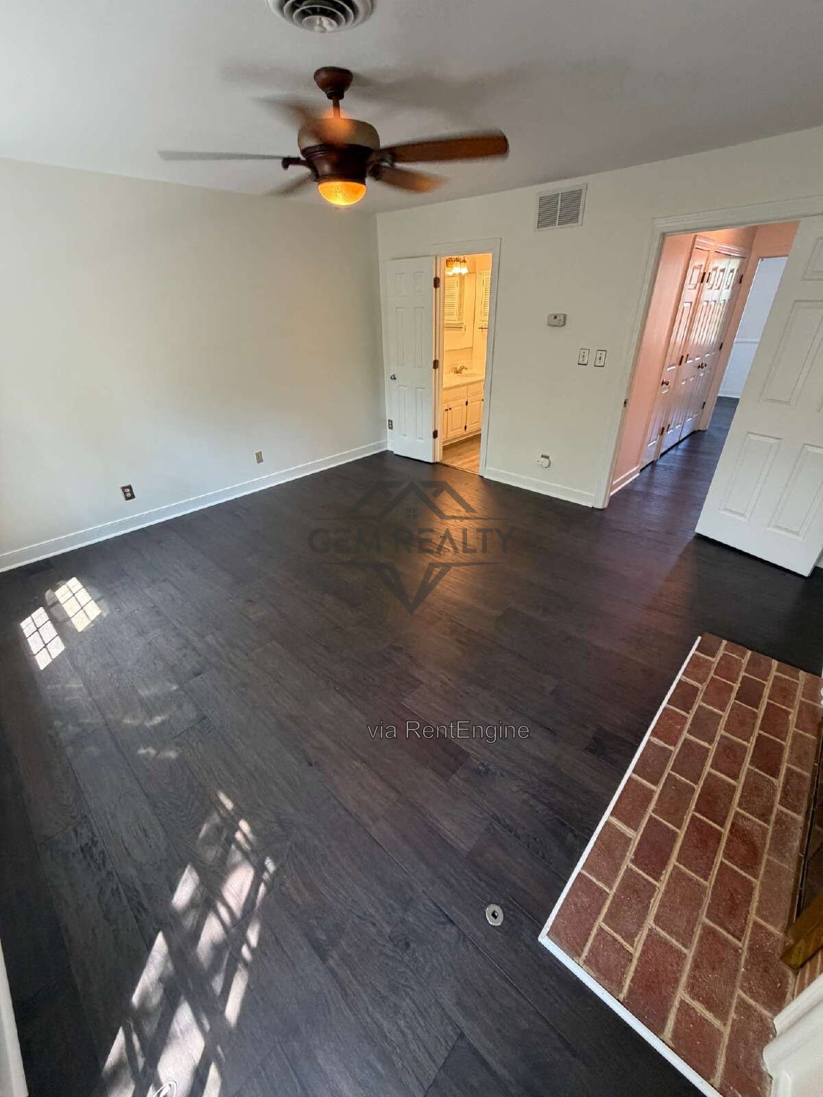 Gallery Image 17
