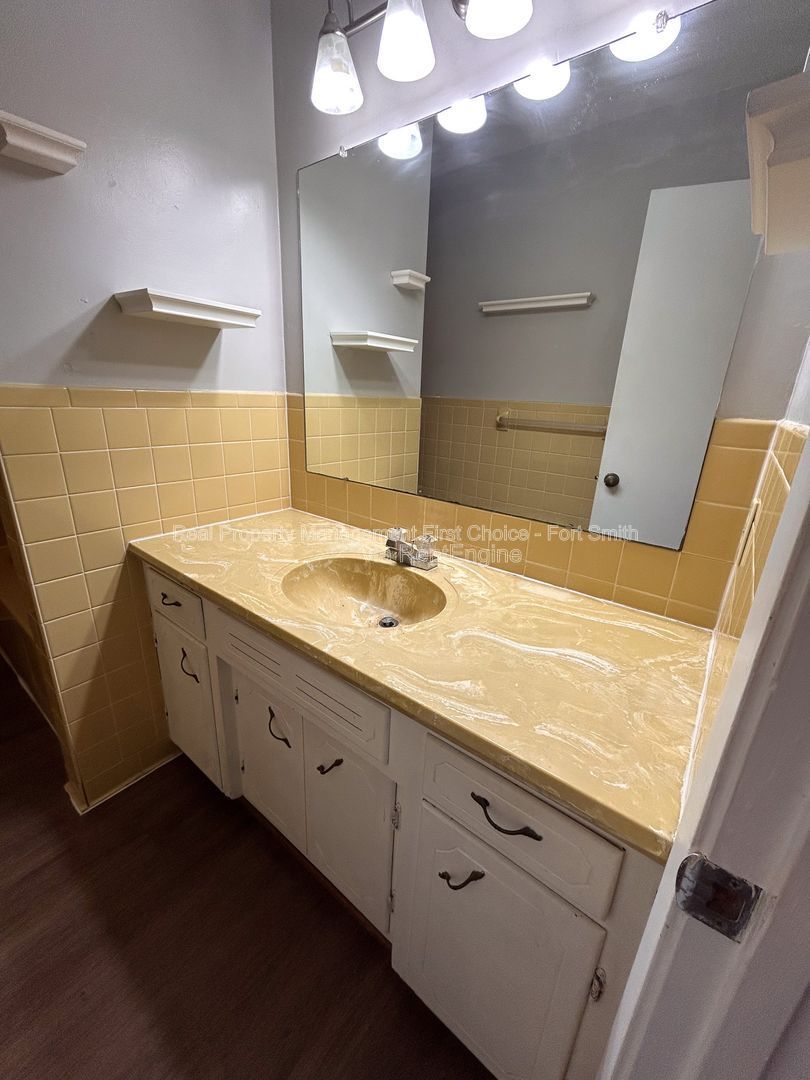Gallery Image 15