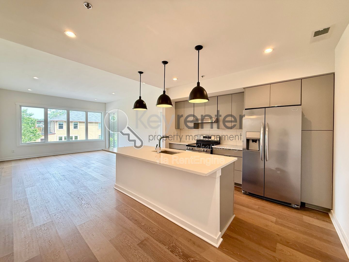 Gallery Image 0