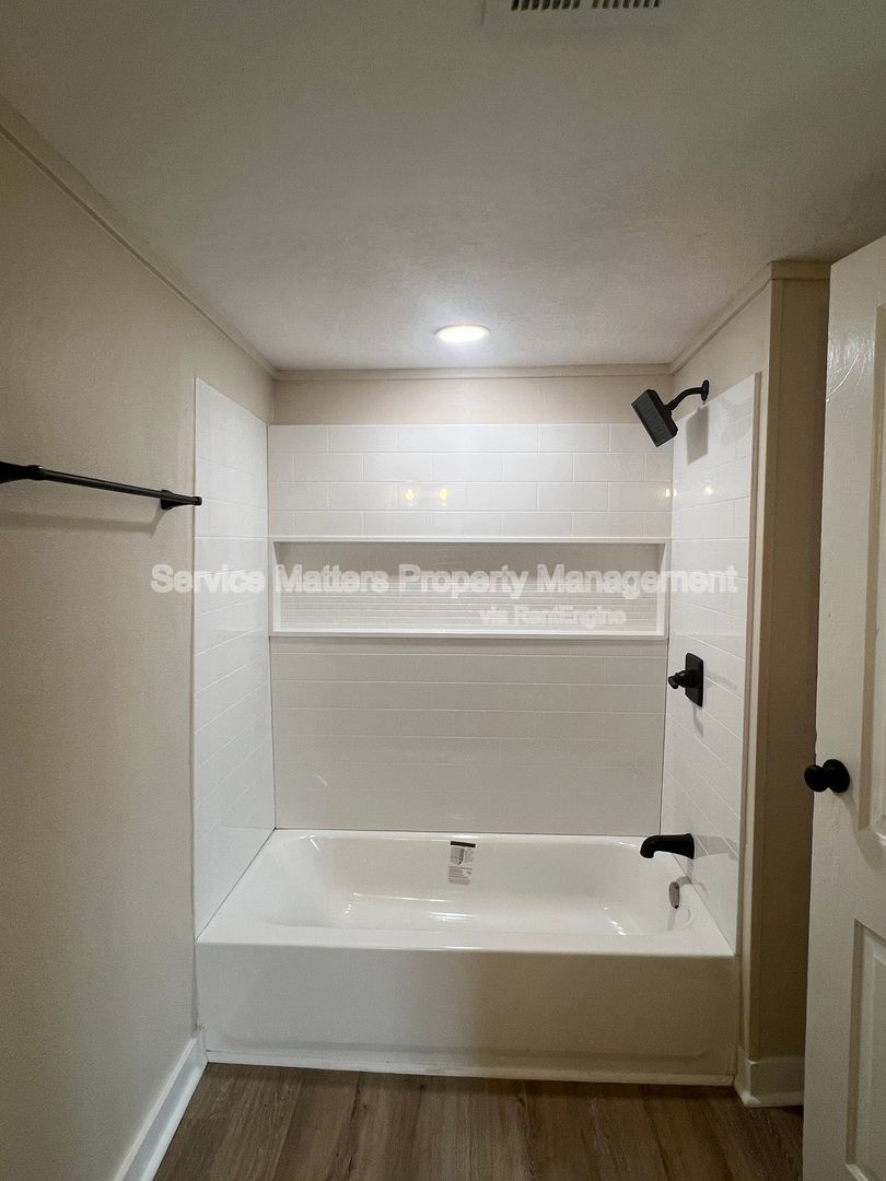 Gallery Image 16