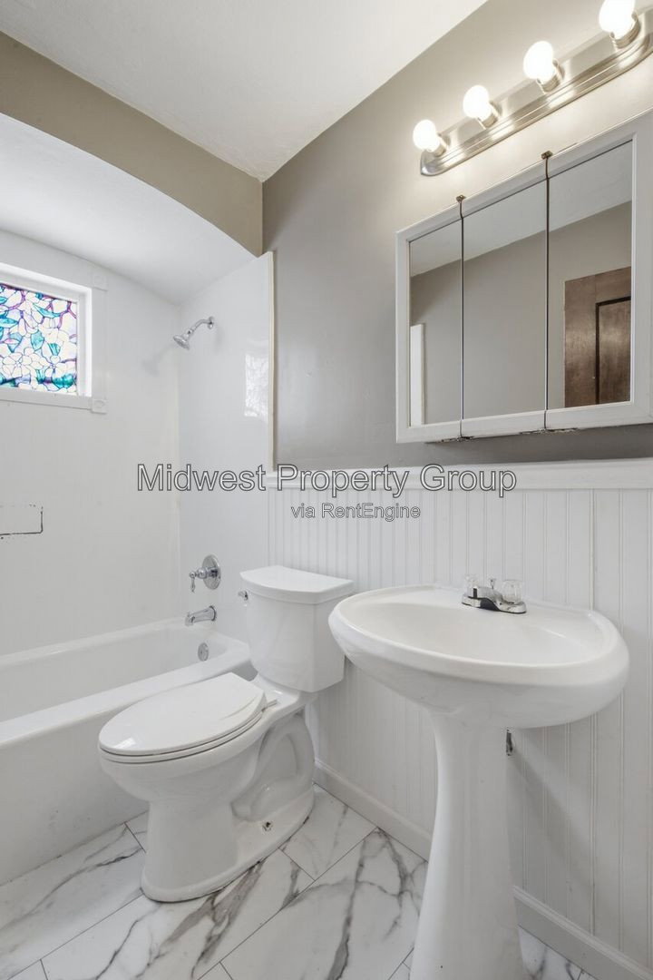 Gallery Image 17